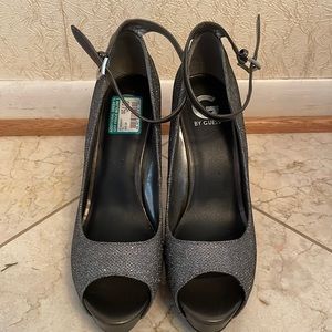 Brand New G by Guess Charcoal Sparkly Platform Open-Toed Pumps